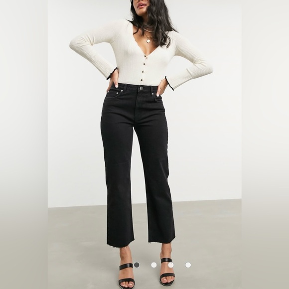 ASOS Design Denim - ASOS Design Petite High Rise Crop Kick Black Wash 26/28